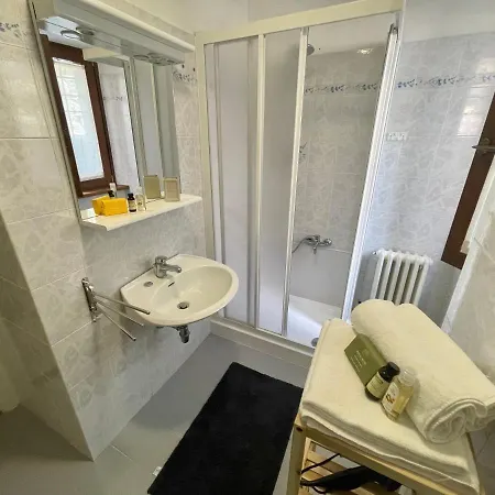 Apartment Bianca With Private Garden Cossogno Exterior foto