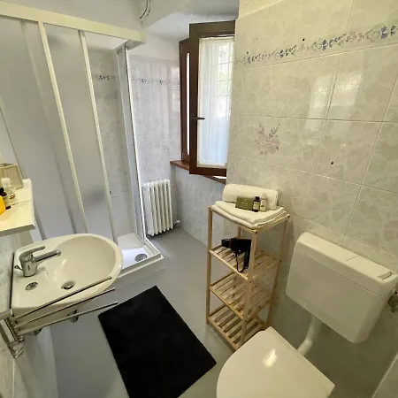 Apartment Bianca With Private Garden Cossogno Exterior foto