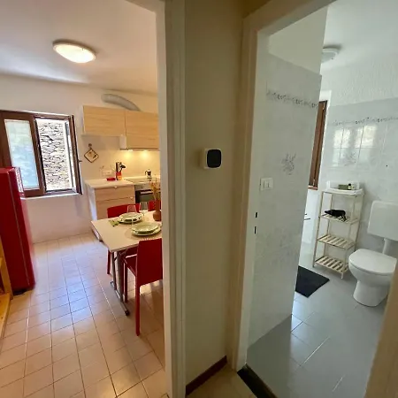 Apartment Bianca With Private Garden Cossogno Exterior foto